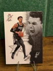 Victor Wembanyama - 2025/26 Topps Signatures Series - Spurs