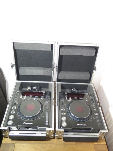 2 x Pioneer CDJ-1000MK3 DJ