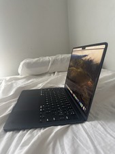 MacBook Air 13-inch 2024 M3 / 16GB RAM / 512GB SSD / 10-Core GPU / Midnight