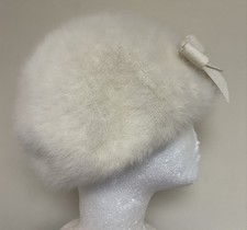 VINTAGE BETMAR NEW YORK FAUX FUR CREAM UNISEX White HAT