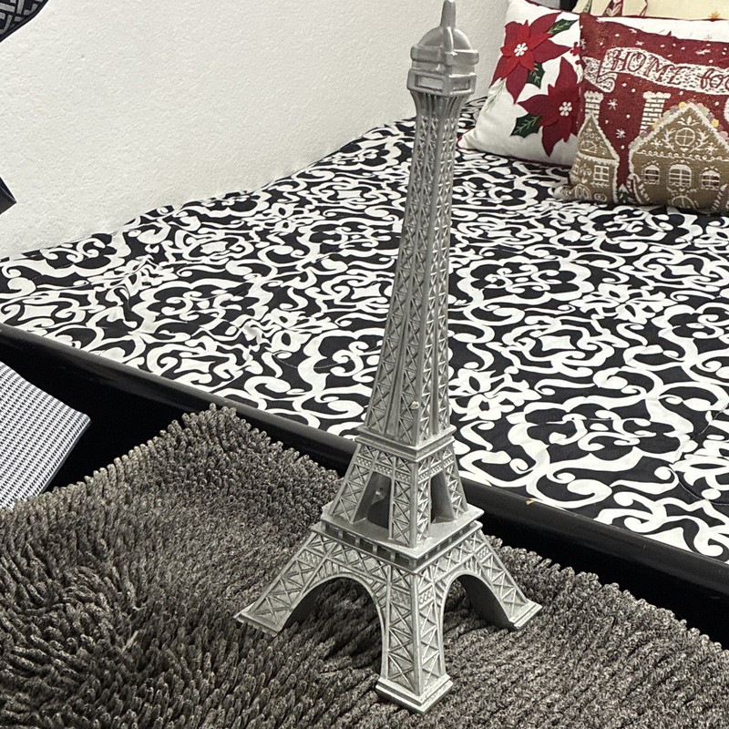 Eiffel Tower Figurine Paris France Travel Souvenir - France Region of Origin