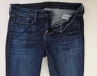 Vince Dylan Skinny Women’s 28X31 blue denim 5-pocket jeans with front zipper, belt loops, and tags attached to waistband.