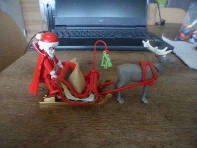 Père Noel +Traineau + Rennes Playmobil modèle 5 - Photo 1/4