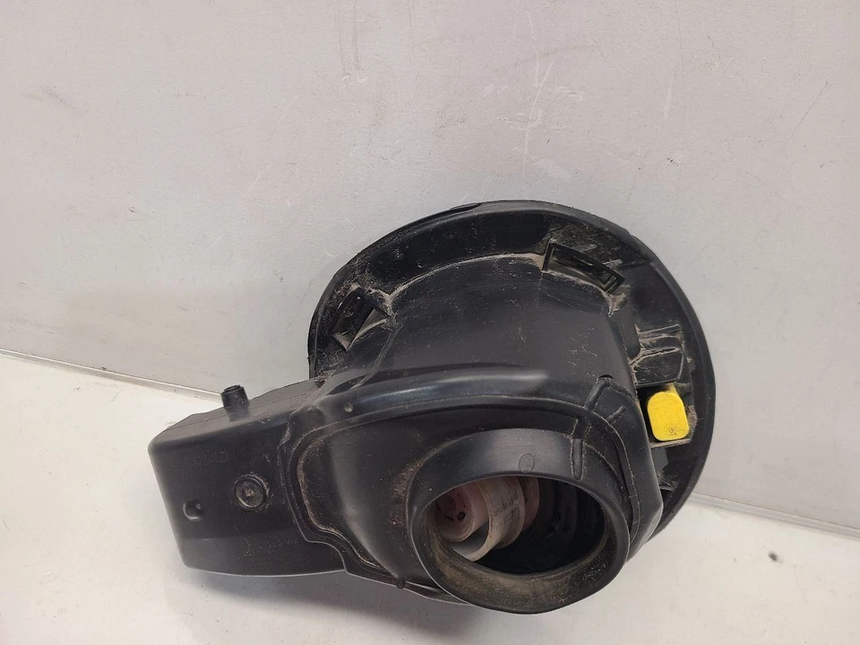 Дверца топливного бака 2012 Chevrolet Cruze *синяя / 933 л* - Изображение 4 из 4