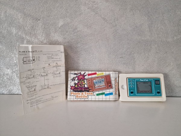 LCD GAME PLANE AND TANK BATTLE