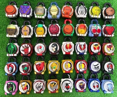 めい☆です。 Kamen Rider Gaim DX Sengoku Driver with 40 Lockseeds Bandai