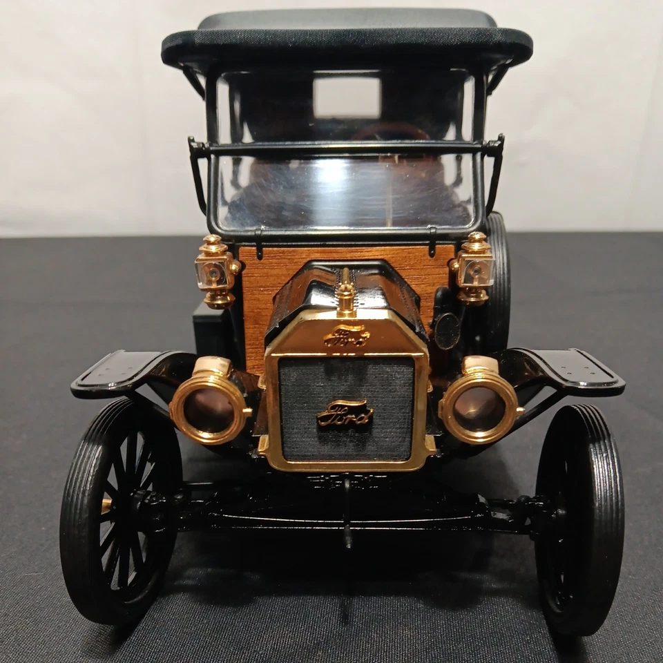 Franklin Mint 1913 Ford Model T & Special Case from 1991" - Image 2 of 4
