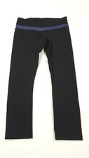 Cropped Leggings Unknown Brand see measurements Black. Zip Pocket Waistband.