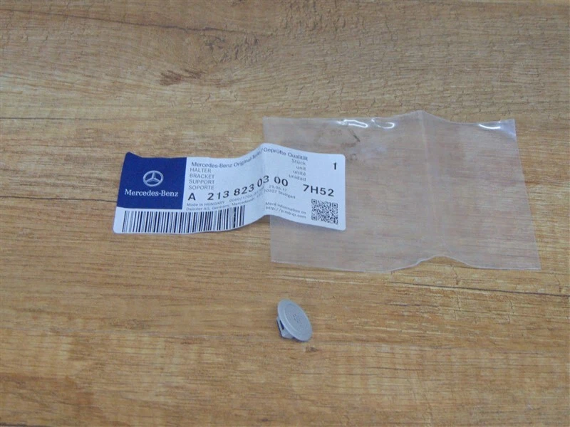 Left Front Headliner Microphone Bracket Mercedes W205/W223/W463 