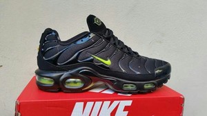 scarpe nike tn squalo