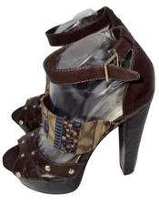 BAKERS Leanne Brown & Tan Heels Faux Leather Brass Buckle Brads Women's Size 8.5