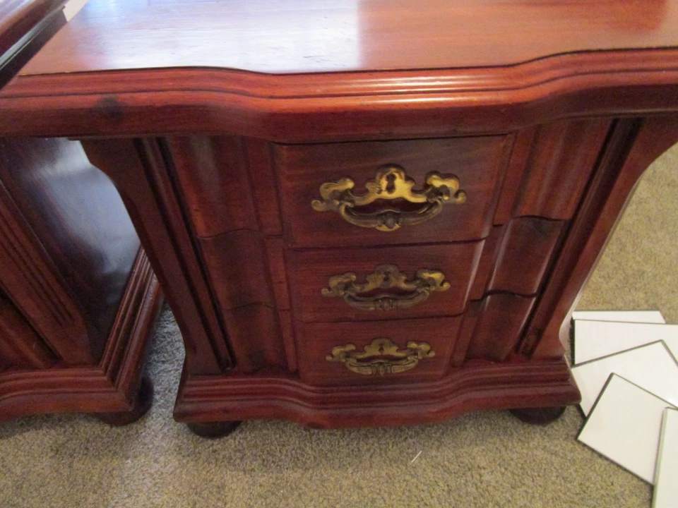 Vintage VAUGHAN BASSETT  3 Drawer Nightstands (2) - Image 3 of 4