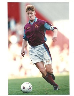 Steve Lomas WEST HAM UNITED 10 x 8 Original Press Photograph