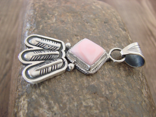 Native American Sterling Silver & Pink Conch Shell Feather Pendant by McCarthy - Afbeelding 3 van 5