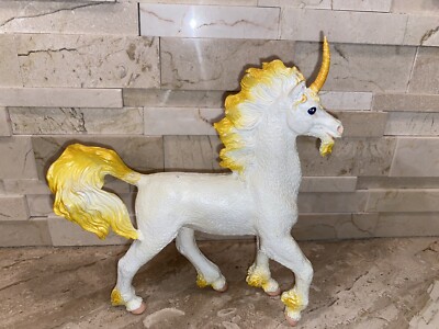 Vintage 1994 Shadow Box Unicorn Fantasy Figure Cake Topper Toy