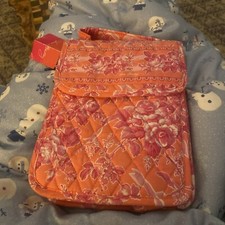 Vera Bradley Out To Lunch-Tasche im Ruhestand Hope Toile Pink Neu mit Etikett Brust Ca Awareness