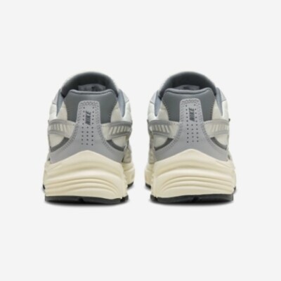 ★大人気★WMNS NIKE INITIATOR GCEL Nike Initiator GCEL Running Shoes 'Light Bone/Grey' (HQ1179