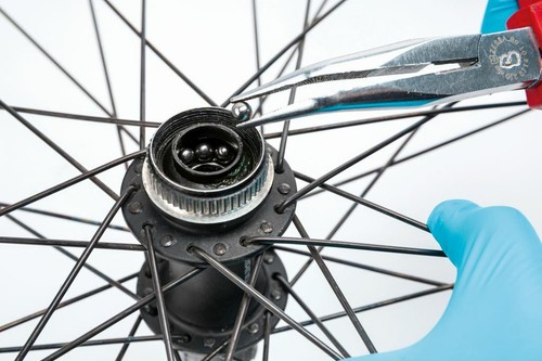 \u200d32 X Pcs Balls Bearing Bush Bike 