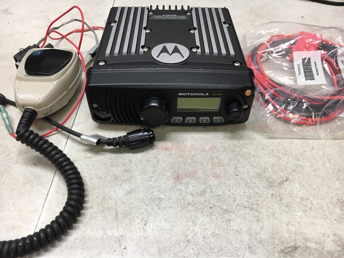 Motorola XTL1500 VHF 136-174mhz P25 digital mobile Radio
