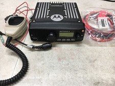 Motorola XTL1500 VHF 136-174mhz P25 digital mobile Radio M28KSS9PW1AN XTL w/ mic
