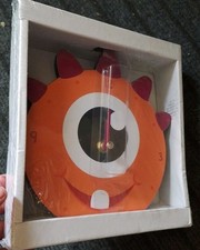 Funky Monster Design Kinder Wanduhr von Puckator Neu 18x17cm Süßer Artikel