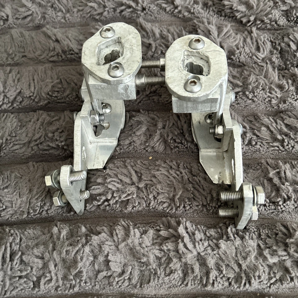 BMW Z3 Hardtop FITTING KIT Mount Bracket 4mm  (Aluminium Alloy) all years  - Image 4 of 4