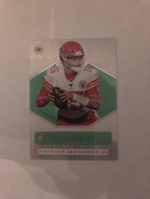 2020 Panini Illusions - Shining Stars Patrick Mahomes II #SS3 Emerald