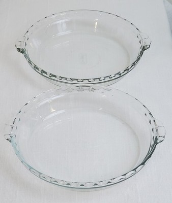 PYREX Scalloped Edge & Handles PIE PAN Plate 10  Deep Dish #229 Glass Nice!
