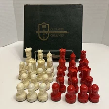 Crusader Chessmen (32) Red White Pieces Weighted Felt Bottoms Snap Front Box