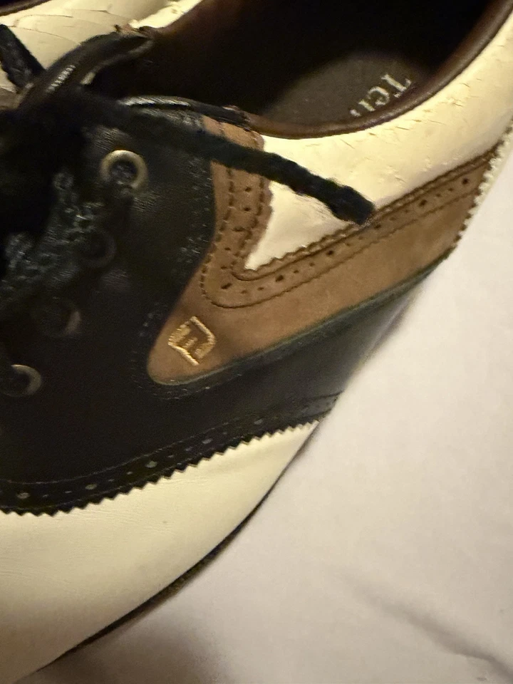 FootJoy Softjoys Terrains Golf Shoes Mens 57614 - 9 1/2 W - Image 3 of 4