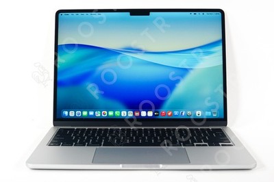 Apple MacBook Air 13'' M5 Chip 8-Core 16GB RAM 512GB SSD 2026 Silver   Excellent
