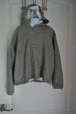 Youth/Kids Hoodie Sweater Size Small Gray in Color With a Gray and White Hoodie