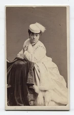 CDV WOMAN IN WHITE, DRAMATIC POSE. PHOTO BY SARONY, N.Y.