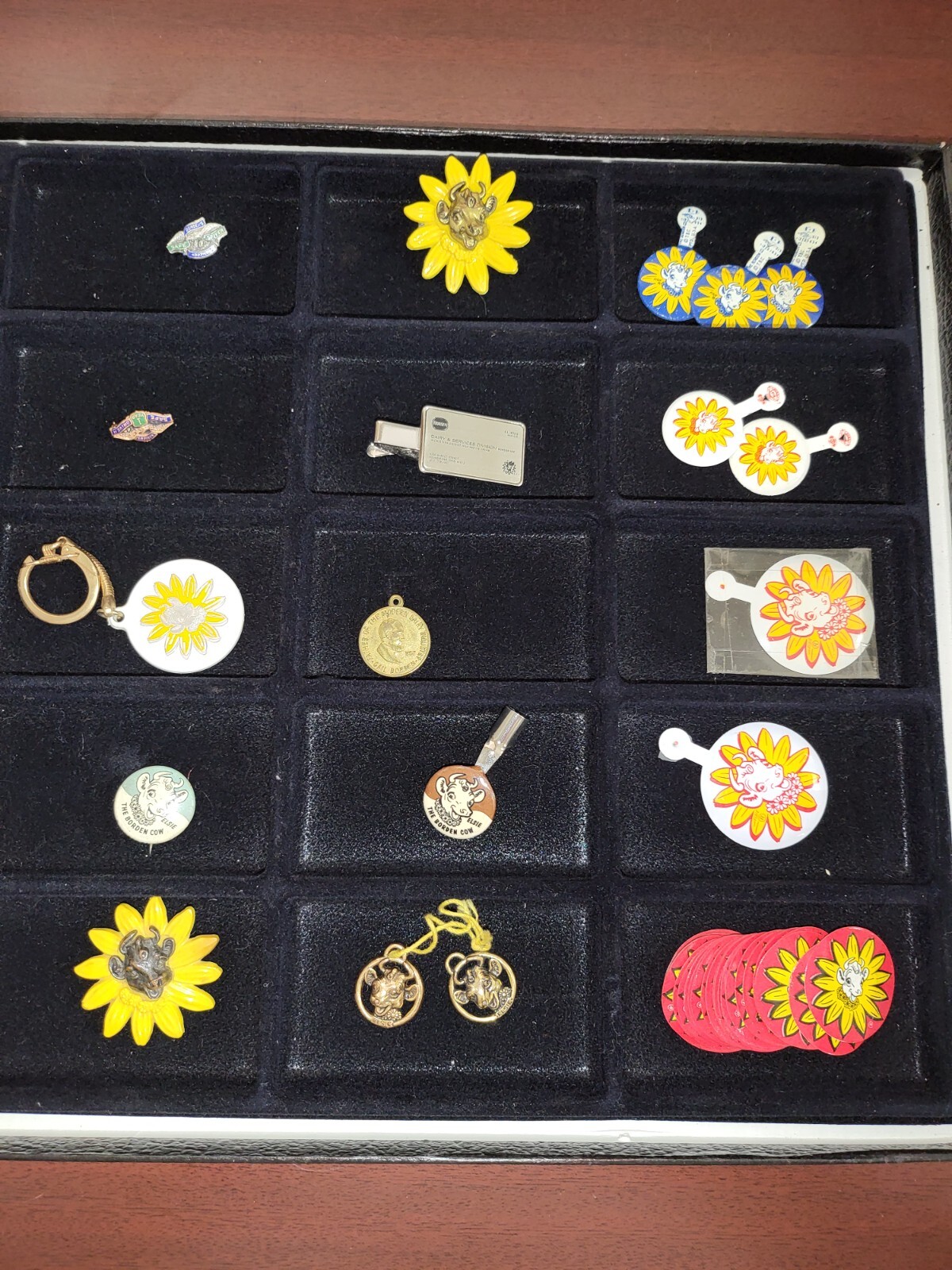 Lot Borden Dairy Memorabilia Safe Driver Pins Pocket Tags Elsie Pins