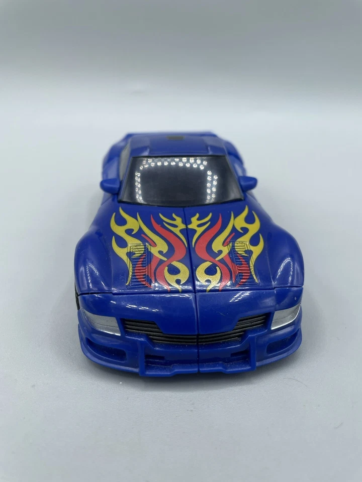 Hasbro Transformers Reveal the Shield Deluxe Class Turbo Tracks Complete - Image 3 of 4