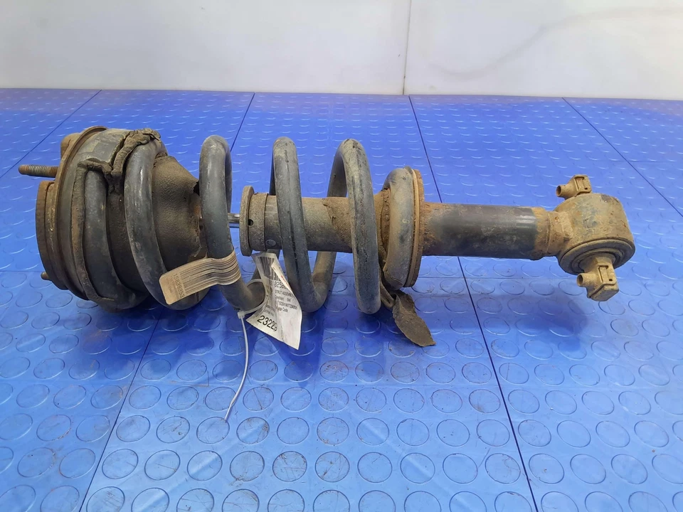 Chevy Silverado 2007-2013 montaje de puntal delantero lado del conductor izquierdo OEM 25871206 Foto 2 de 4