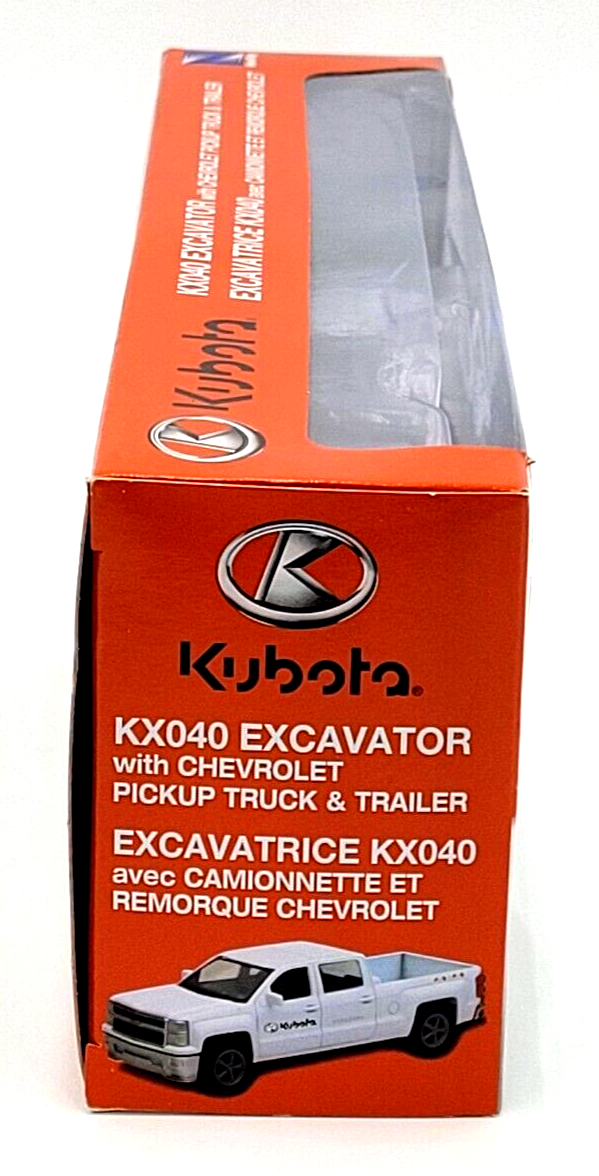 KUBO様ご確認用 Kubota KX040 Excavator With Chevrolet Silverado 1500 Crew