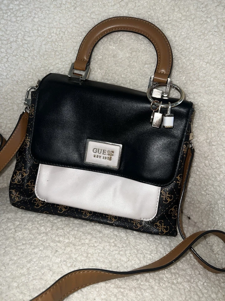 GUESS sac bandoulière noir/blanc/marron logo, cuir/toile, fermeture zip, doublé - Photo 2/4