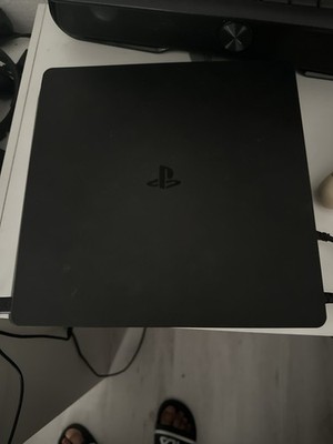 Sony PlayStation 4 Slim 500GB