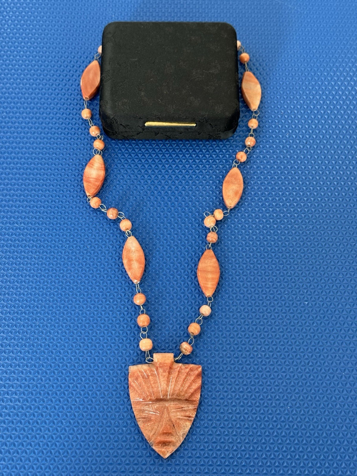 Vintage 1970s Carved Lucite Hawaiian Tiki Necklace With Earrings And Case