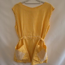 Vtg 1970s Handmade Yellow Gingham Smock Apron Sleeveless Lace Pocket