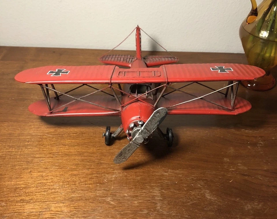 "Avión Barón Rojo Primera Guerra Mundial Decoración Estaño Metal Alemán Bi Avión Modelo Rústico 12""" Foto 2 de 4