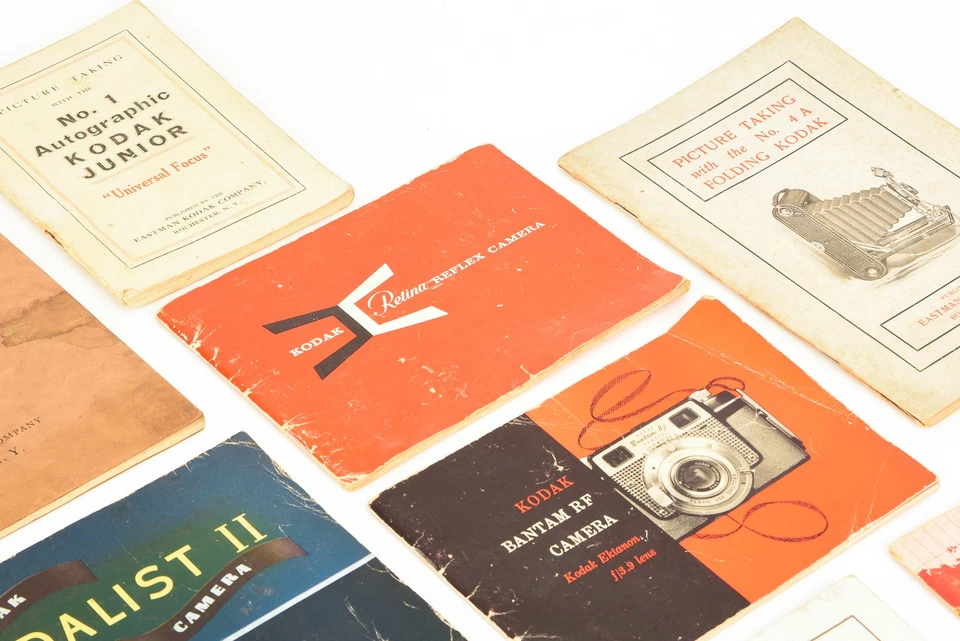 Kodak Lot of Vintage Camera Instruction Manuals Medalist Bantam Brownie Retina - Image 3 of 4