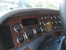 PETERBILT 387 GAUGE CLUSTER 3827601