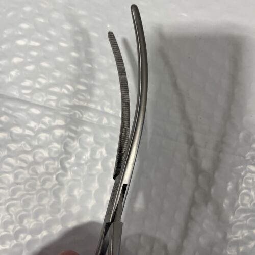Aesculap BH473R Pean Hemostatic Forceps Long Curved Serrated Jaw, 10 1/4" (Z) - Picture 4 of 4