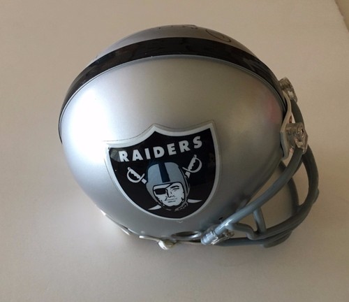 DARREN MCFADDEN HANDSIGNIERTER RAIDERS MINI HELM - Bild 5 von 5