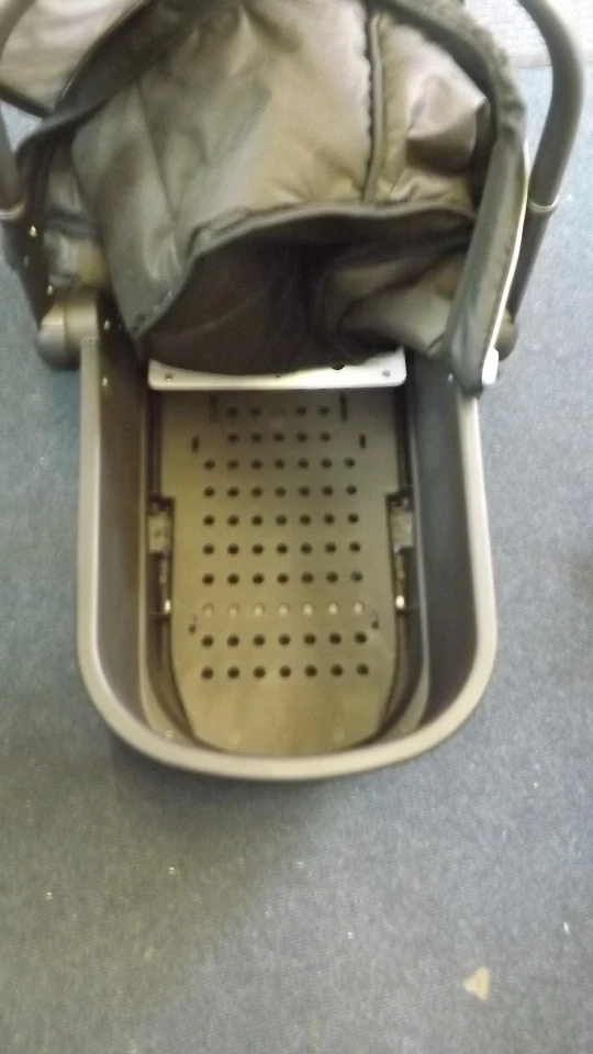 A B C NEW UNIVERSAL HEAVY DUTY MOSES BASKET STAND FOR MOBA MOSESBASKET