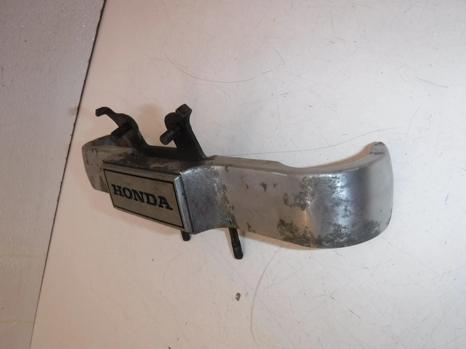 Honda Magna 700 1984 horquilla delantera emblema y cubierta Foto 2 de 4