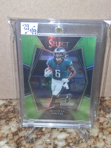 2021 Panini Select - Premier Level Devonta Smith #149 Neon Green Prizm /49 (RC)