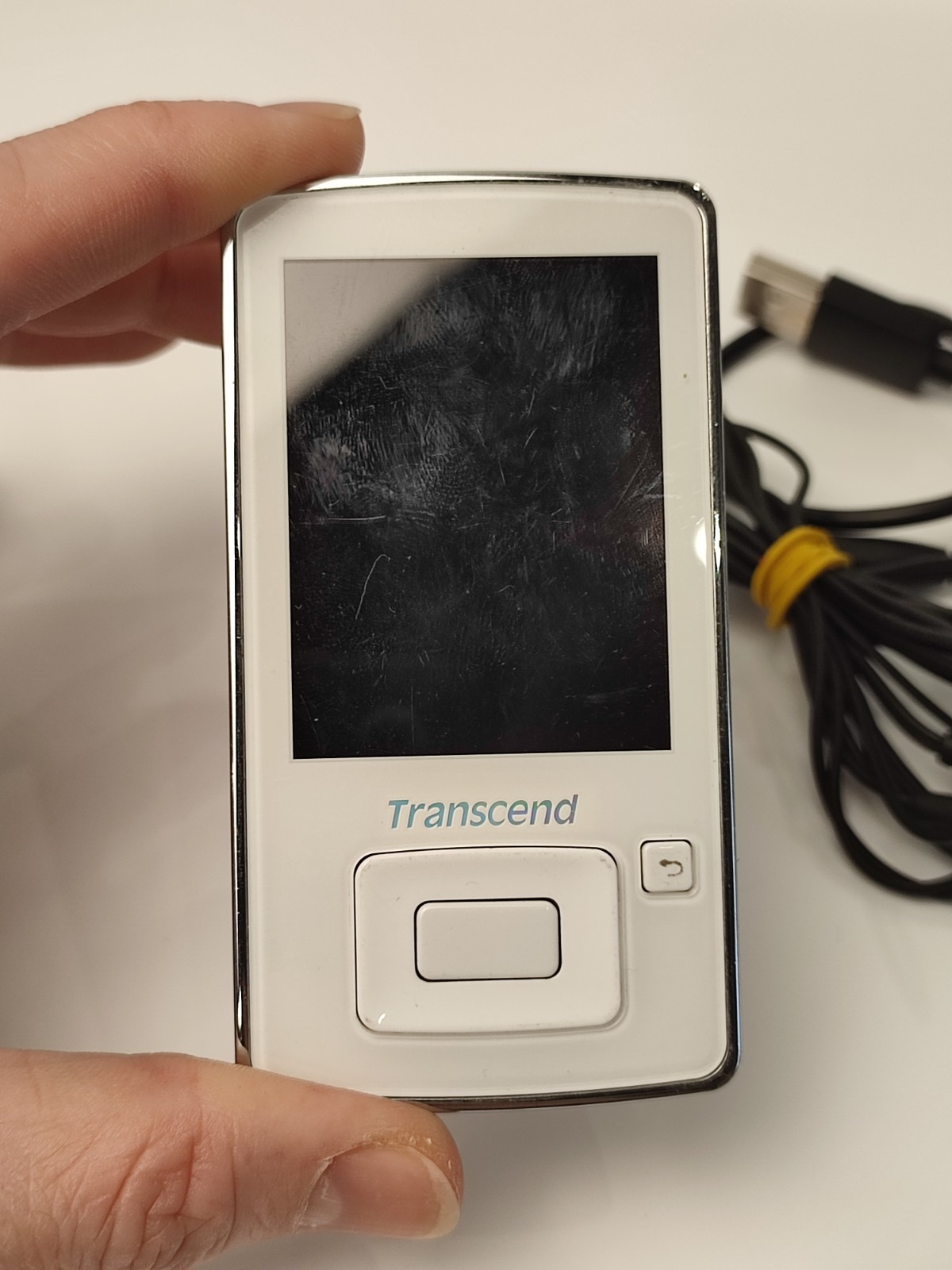 MP3 Player TRANSCEND Digital Music MP3 MP4 Player FM Radio 8GB MP870